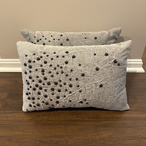 nate berkus throw pillows